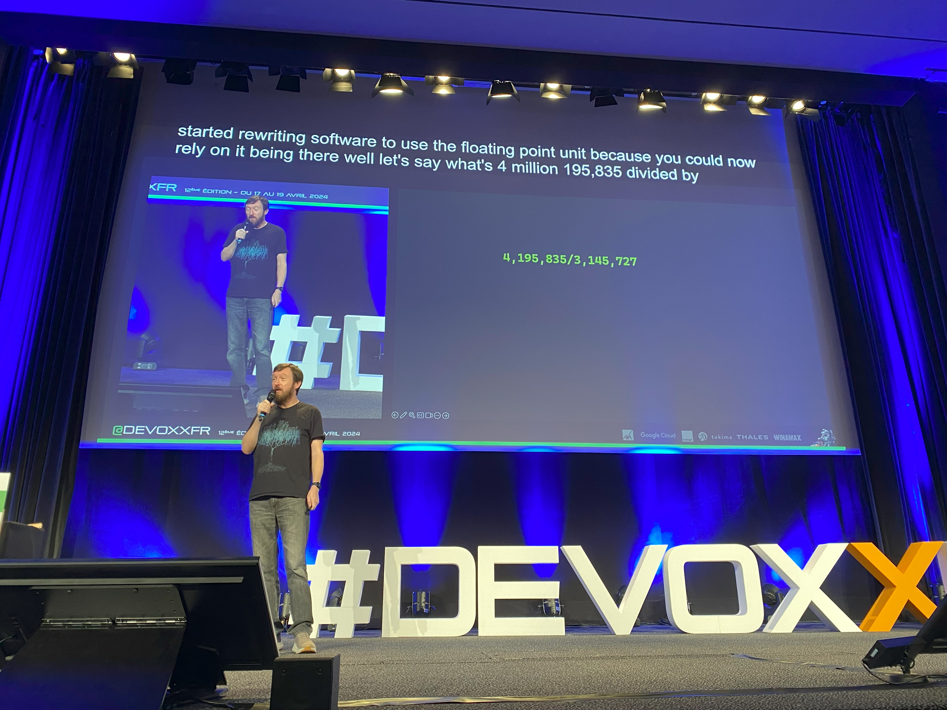 Mark Rendle lors de sa keynote Programming’s Greatest Mistakes