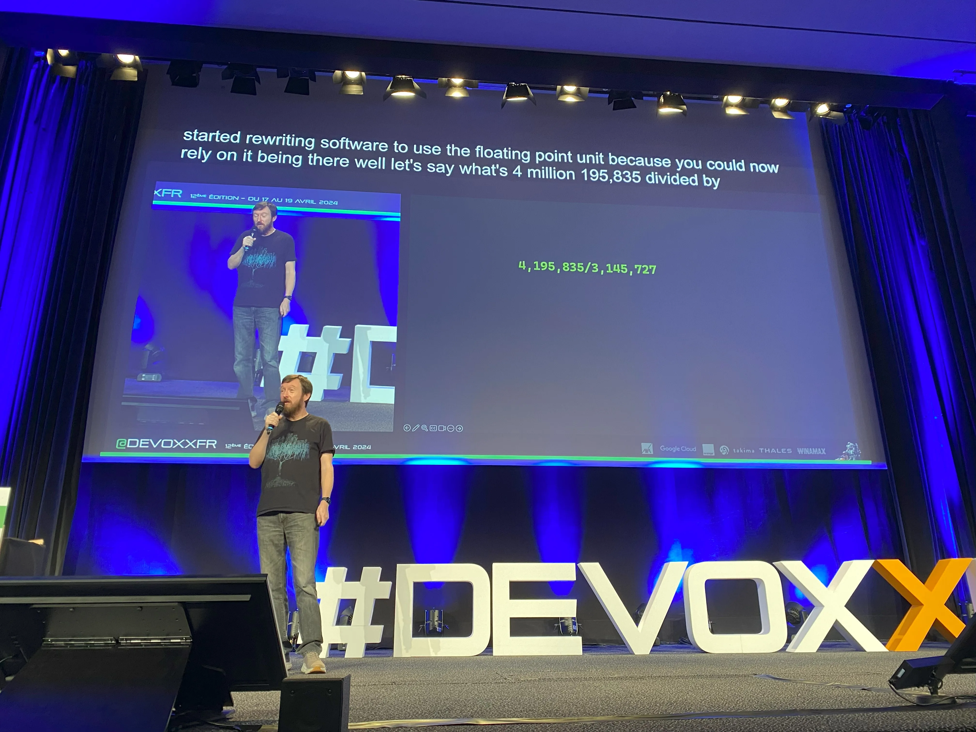 Mark Rendle lors de sa keynote Programming’s Greatest Mistakes